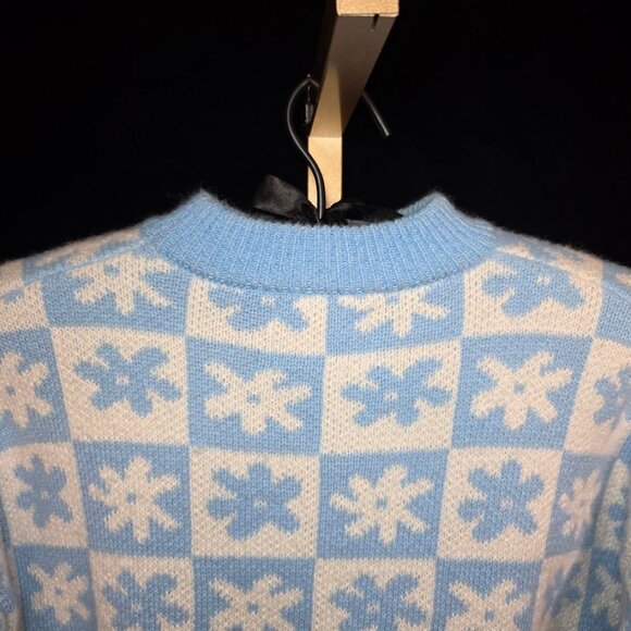 LISA SAYS GAH Emma Mock Neck Sweater in Blue Daisy XS/S - Picture 8 of 11